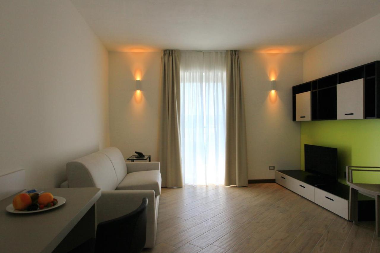 אנג'רה Hotel Ponti מראה חיצוני תמונה