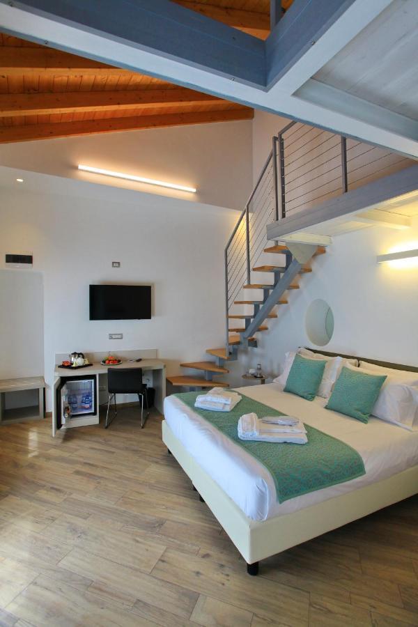 אנג'רה Hotel Ponti מראה חיצוני תמונה