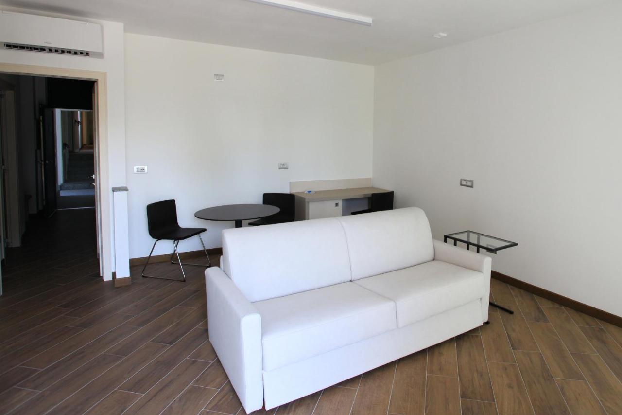 אנג'רה Hotel Ponti מראה חיצוני תמונה